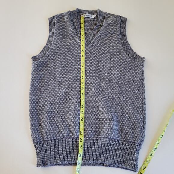 Vintage BP Britches V-Neck Sweater Vest Gray Large Textured Knit Sleeveless EUC - Picture 6 of 7